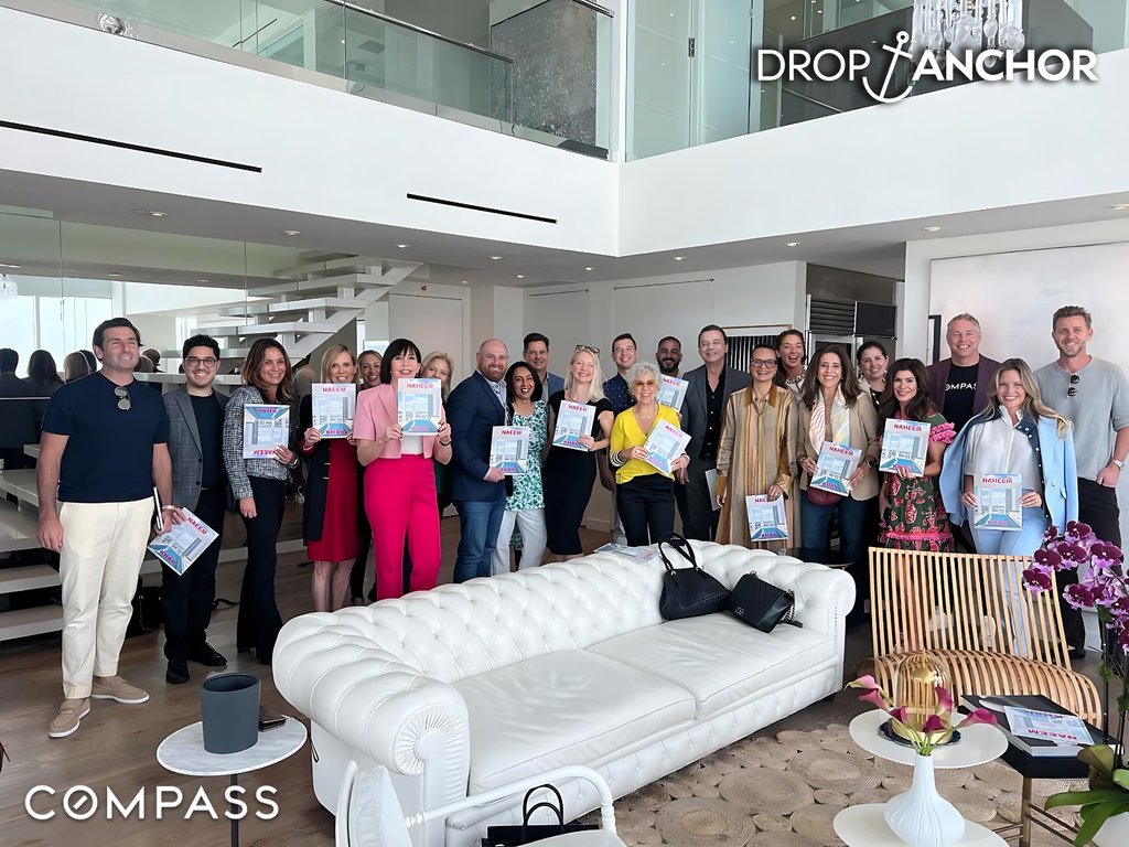 DropAnchorTeam's tweet image. Yesterday, we had an inspiring Team Leadership Mastermind for @compassfl agents held at #TenMuseumPark

We were blessed to hear from 4 agent guest speakers from out of stat @makeitmegatl @gretchencoleygroup @andybovenderteam &amp;amp; @holycityhomegirl  #CompassRealty