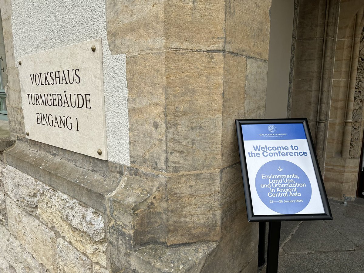 MAPSS_Project's tweet image. MAPSS group members @ja_bayaraa and Byambadorj Batsuren delivering excellent talks at the fascinating Environments, Land Use, &amp;amp; Urbanism in Central Asia Conference organized by @FEDD_MPI !