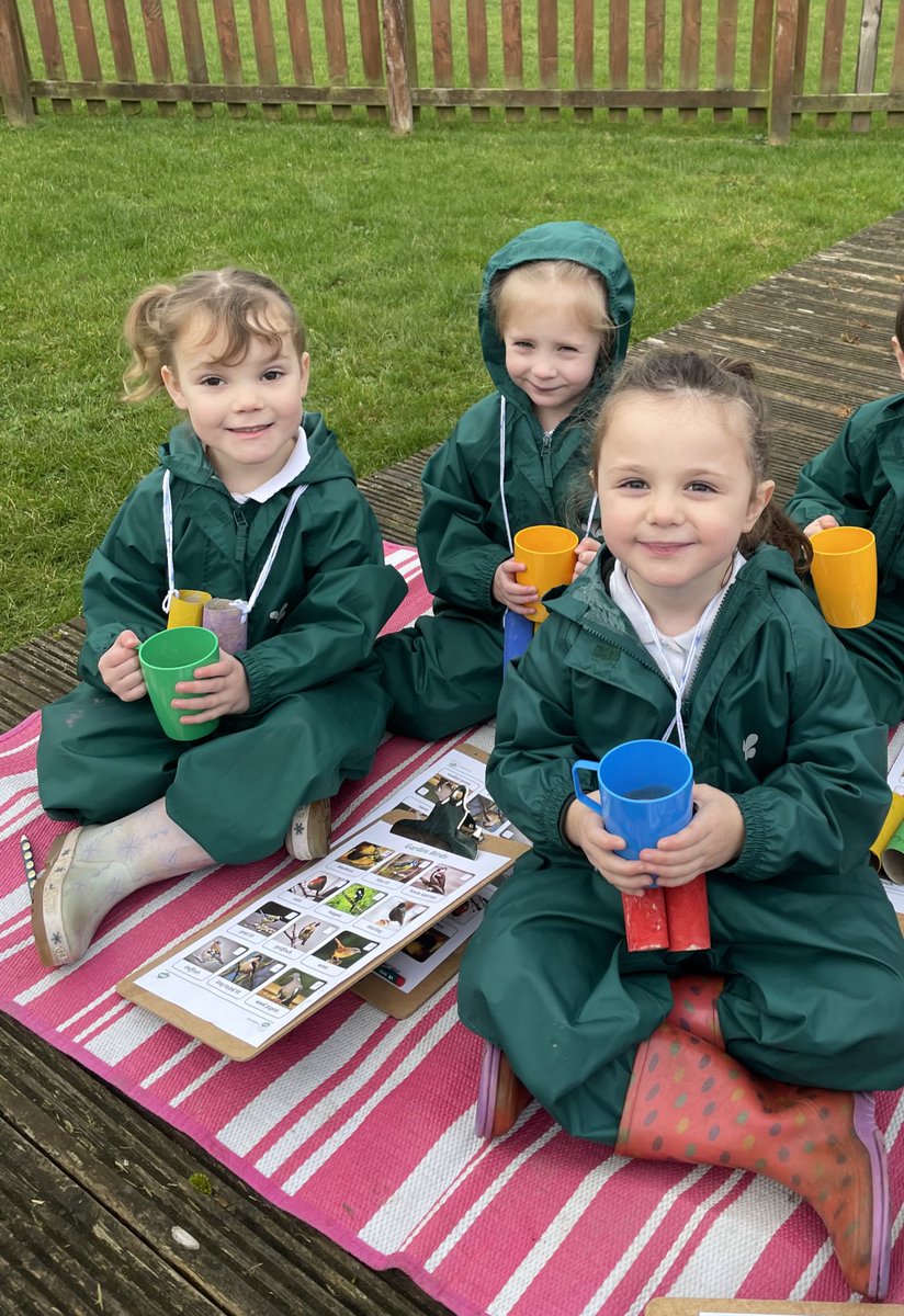 stasaphvp's tweet photo. 🐝s took part in the RSPB School Bird Watch. We used binoculars to spot birds whilst enjoying a hot chocolate with marshmallows &amp; a biscuit. We used a tally to record what we saw &amp; turned these into a pictogram to find the most popular bird  @_OLW_ @RSPBConwy @RSPBCymru #VPHC https://t.co/cgIPVBu5QX