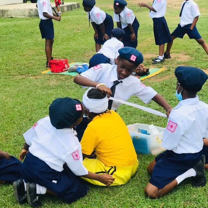IFRCAfrica's tweet image. Sharing moments of hope &amp;amp; learning on this #InternationalDayofEducation. @nrcs_ng embraces the joy of education with young Red Cross students. 

Nurturing a future of knowledge &amp;amp; compassion where every child's potential is unleashed.