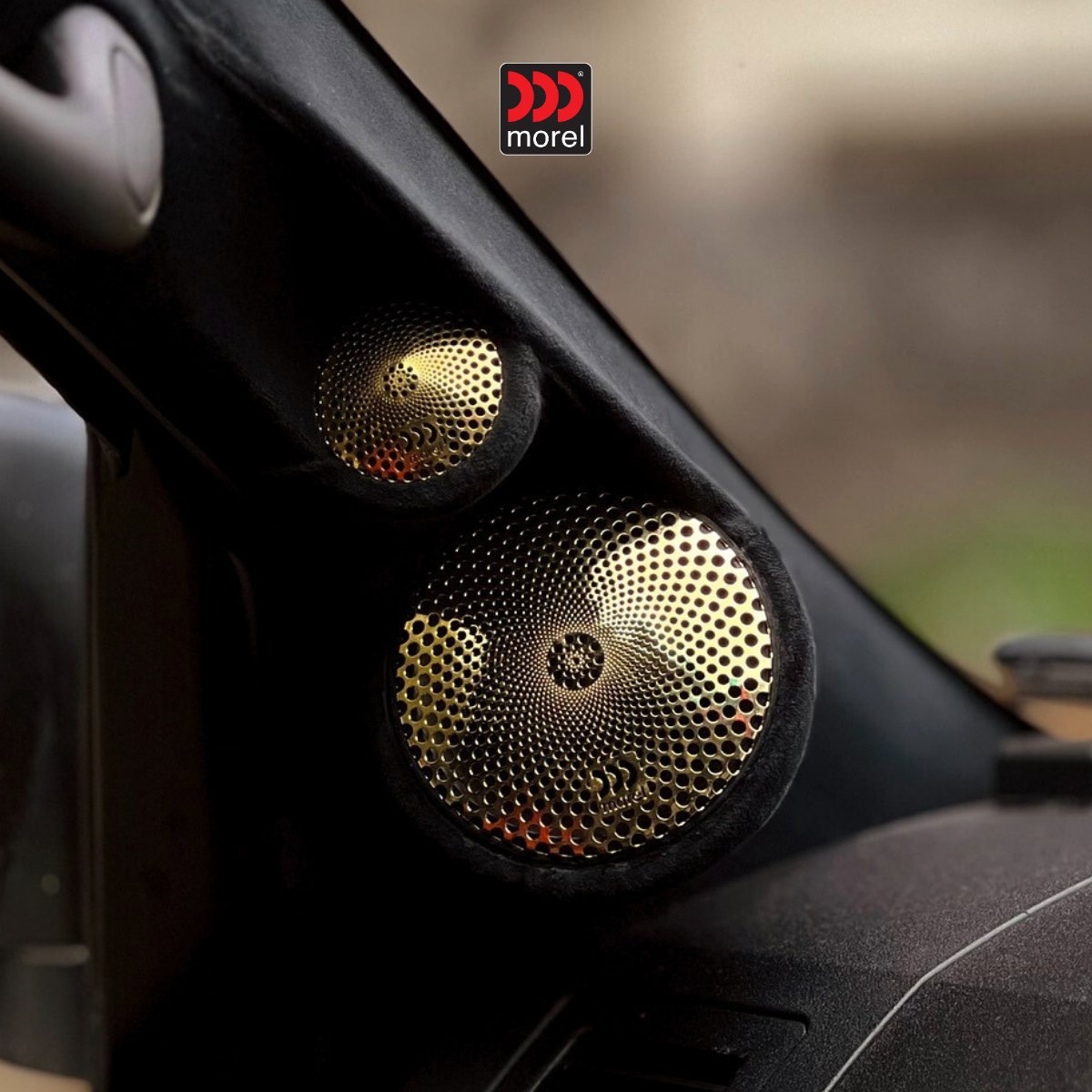 MorelHiFi's tweet photo. Check out this close-up of our car audio speakers and our Lotus grille in stunning gold, beautifully integrated into the car's A-pillar.
📸  by #RensobChirayath.
Discover our car audio: https://t.co/WhATSW4Ubp
#morelhifi #morelcaraudio #luxurycar #tweeter #midrange https://t.co/bHnvMvSD07