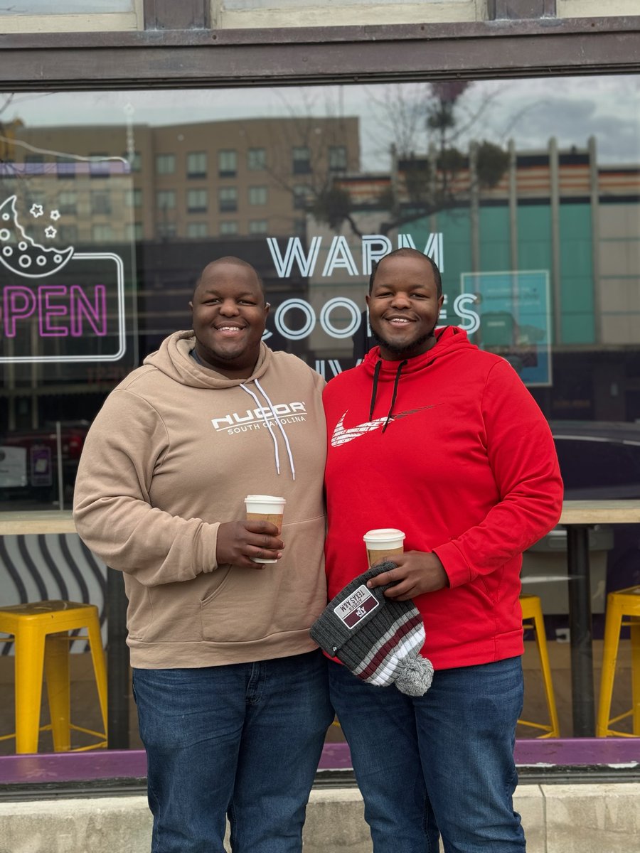 Blessed to see another year! I am grateful for another year of growth and memories. Also, Happy Birthday to <a href="/MrPeeps68/">Jonathan Peeples</a>! Thanks for always being there and showing support!