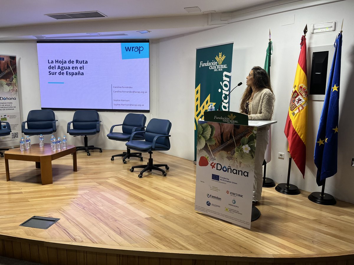 Representatives of the #value chain have presented their initiatives to improve the sustainability of #horticultural production <a href="/RED_EDEKA/">EDEKA</a> <a href="/wrapuk/">Wrap London UK</a> introduced by Ana Martín from <a href="/GEuropeas/">Gabinete de Iniciativas Europeas SL (GIESA)</a>