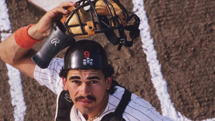 knockahomantn's tweet photo. Benito Santiago had more homers, more RBIs and the same number of Gold Gloves as Joe Mauer. He was also way cooler and would throw you out from his knees. https://t.co/jLFag5rwpN