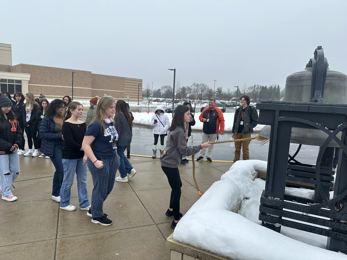DeKalb, IL High School Bands tweet media