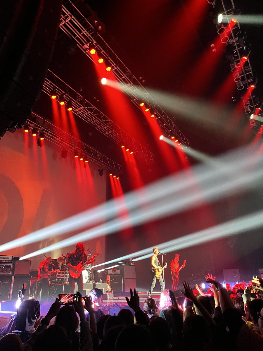 bxoxnx's tweet image. あーもー最高すぎた俺の青春。明日からクソ頑張れるわ。 #ThreeEleven