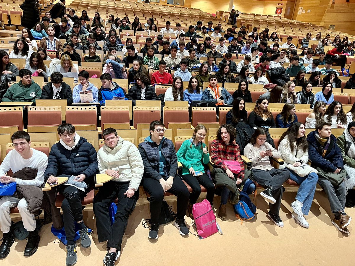 La UCLM recibe a estudiantes preuniversitarios en los campus y sedes de Albacete, Ciudad Real, Cuenca, Toledo, Talavera y Almadén en una nueva edición de las visitas de los institutos en las que conocerán toda la información sobre la EvAU, oferta académica y servicios.