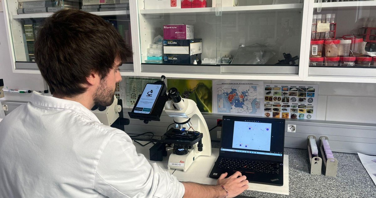 la_UPC's tweet photo. .@vallhebron, la #UPC i @FProbitas creen #iMAGING, una eina per diagnosticar la malària utilitzant #intel·ligènciaartificial i que combina una app amb un microscopi robotitzat de baix cost.

❗️El 2022 va haver-hi 249 milions casos de malària a tot el món, el 93% ubicats a la regió africana, on hi ha un greu problema d’infradiagnòstic per falta de recursos.

✅ S’ha demostrat que el sistema té una fiabilitat de més del 90% i el proper pas serà provar-lo sobre el terreny.

🤝 De la #UPC participen en el projecte 3 grups de recerca: @BIOCOMSC1, Processament d’Imatge i Vídeo (GPI) i Tecnologies de Bases de Dades i Gestió de la Informació (DTMI).

✍️ Els resultats del primer prototip d’iMAGING s’han publicat a la revista @FrontMicrobiol.

https://t.co/cA2fBJvlOc