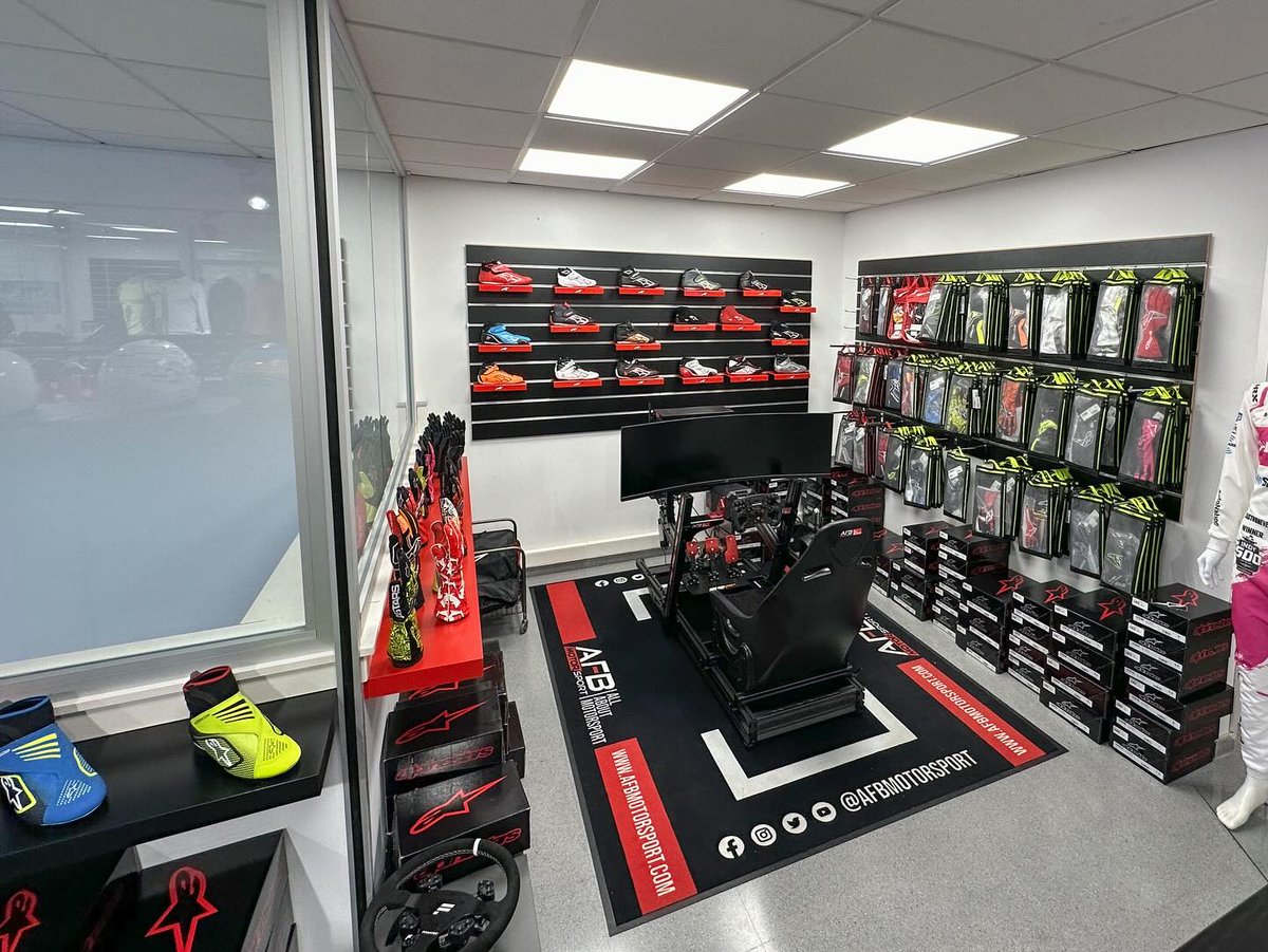 AfbMotorsport's tweet photo. All about Motorsport https://t.co/AHVJOEHEfF
#afbmotorsport #afb #auto #motor #sport #motorsport #shop #alpinestars #minihelmet #minihelmetf1 #helmetf1 #f1 #f1replica #f1helmet #helmetreplica #replica #collection #f1collection #hrxbespokemotorsport #hrx https://t.co/rpXjL29ujW