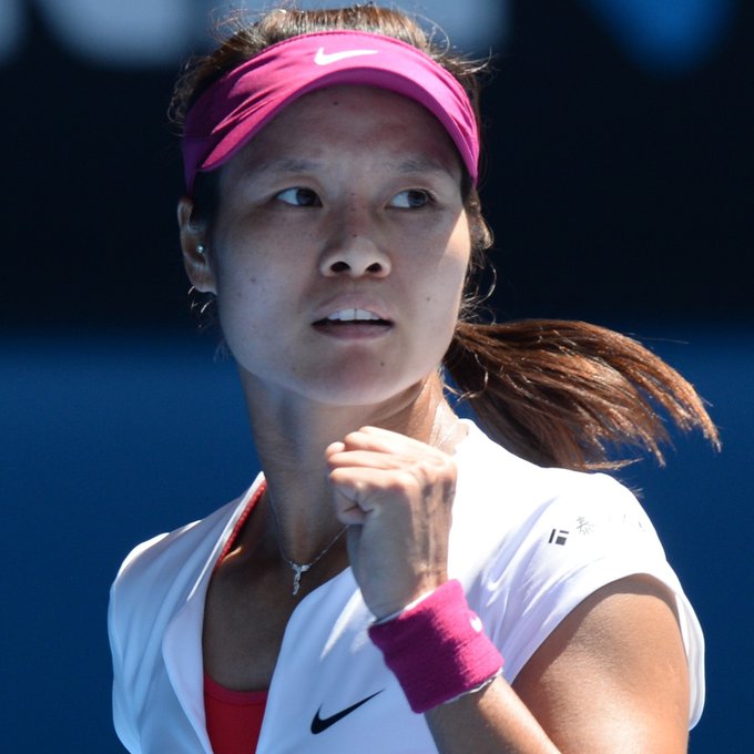 Li Na fist pumping 