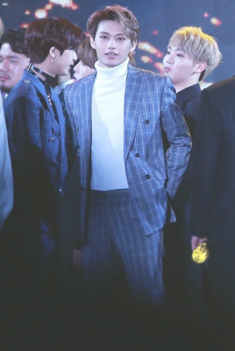 180125 서가대 

(©Junight0610)

#SEVENTEEN #문준휘 #JUN #文俊辉 #ジュン