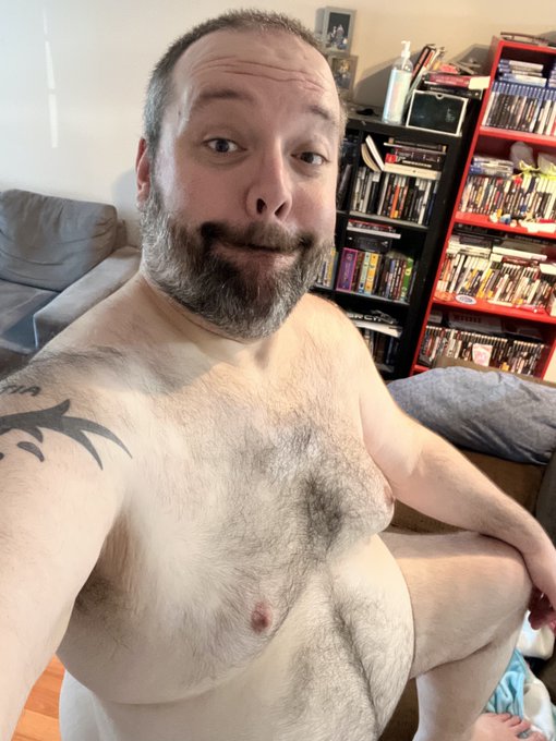 Standing pose sans glasses🧍&zwj;♂️👀  ➡️ https://t.co/Mu9W80k9L8 https://t.co/e1ZaKuxYCc<a href="/tag/exclusivecontent"class="tags"><span>#exclusivecontent</span></a><a href="/tag/onlyfans"class="tags"><span>#onlyfans</span></a>