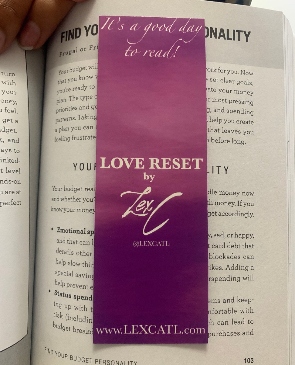 I'm a reader, so I thought it was only right that I make my own bookmarks! Anybody want one?

#LexC #LexCATL #artist #writer #AudioEngineer #music #talent #reader #read #reading #bookmark #LittleFreeLibraries #FreeLibrary #Atlanta #BooksInAtlanta #CityBooks #TakeOne #LibraryCard