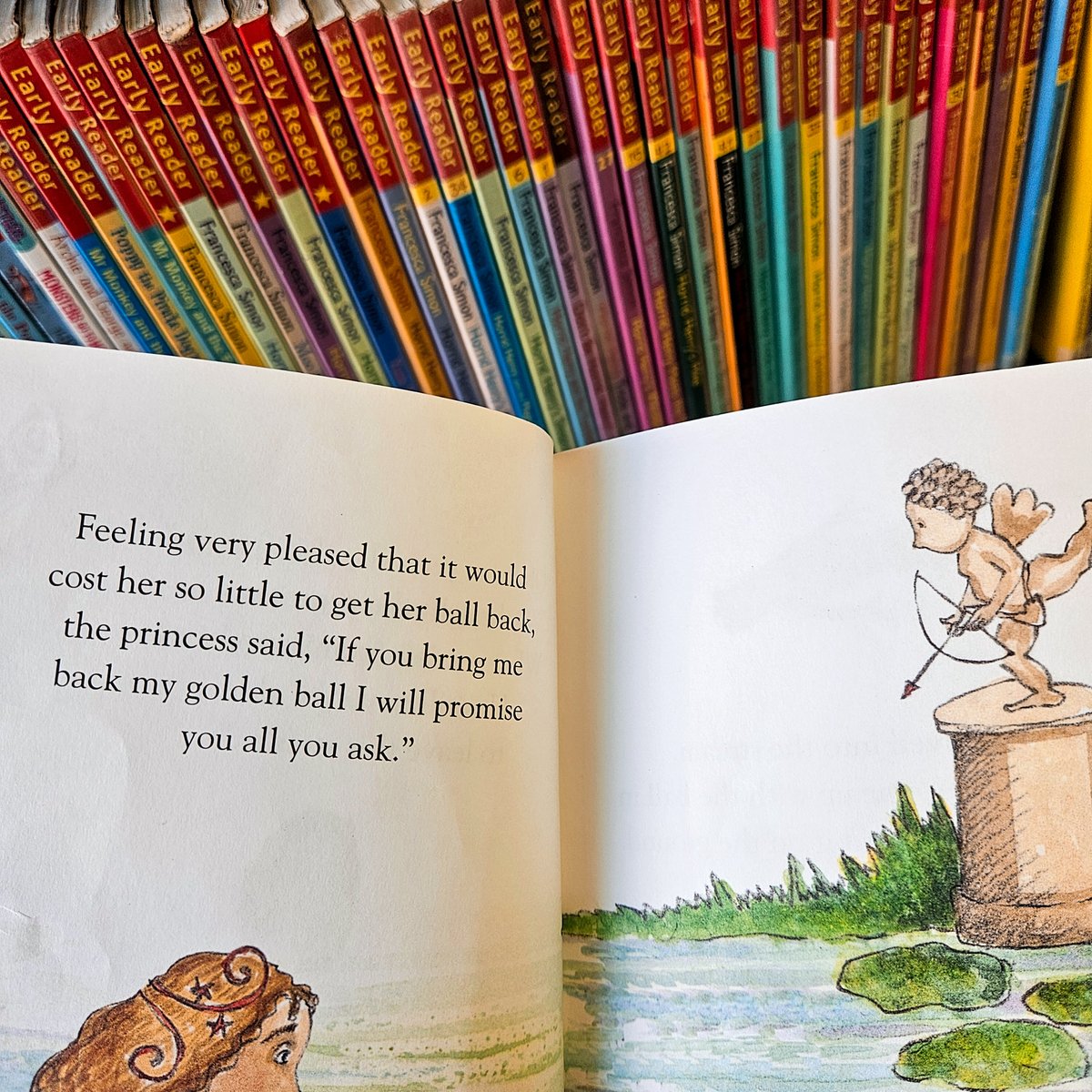 droitwichlib's tweet photo. Is your child learning to read?

At he Library, we have our Early Reader book collection to help support your children in learning their phonics and building up their confidence.

There are so many stories to choose from like classic fairy tales, to monsters or even Horrid Henry. https://t.co/P2gmMk66Lx