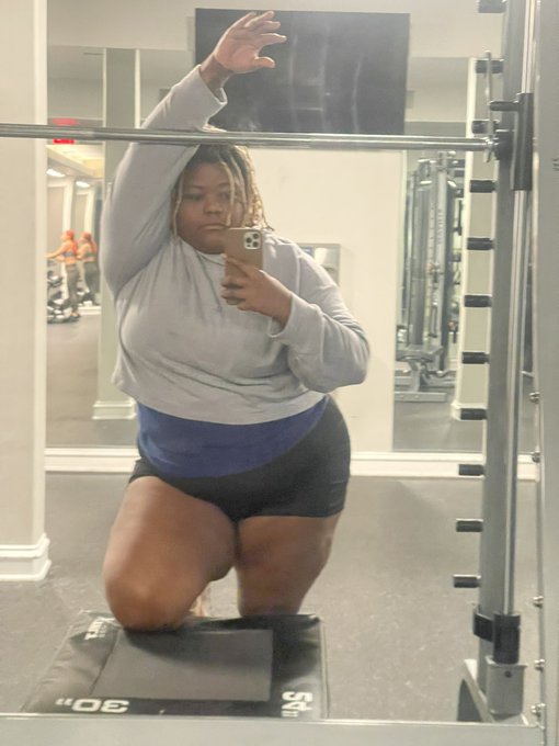 Y&rsquo;all working out today? https://t.co/HyFFTKP9le