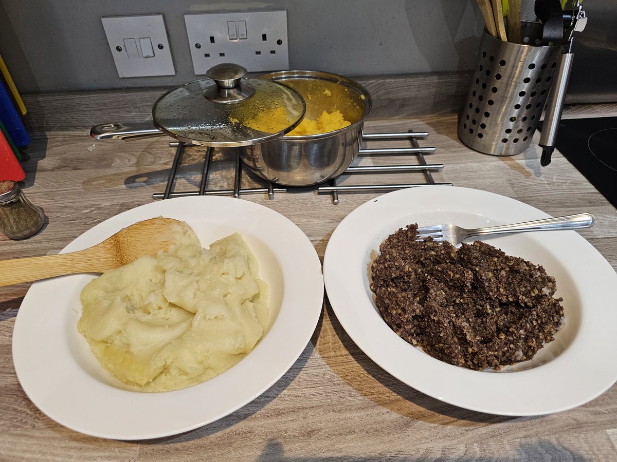 SIS Hungerford tweet media