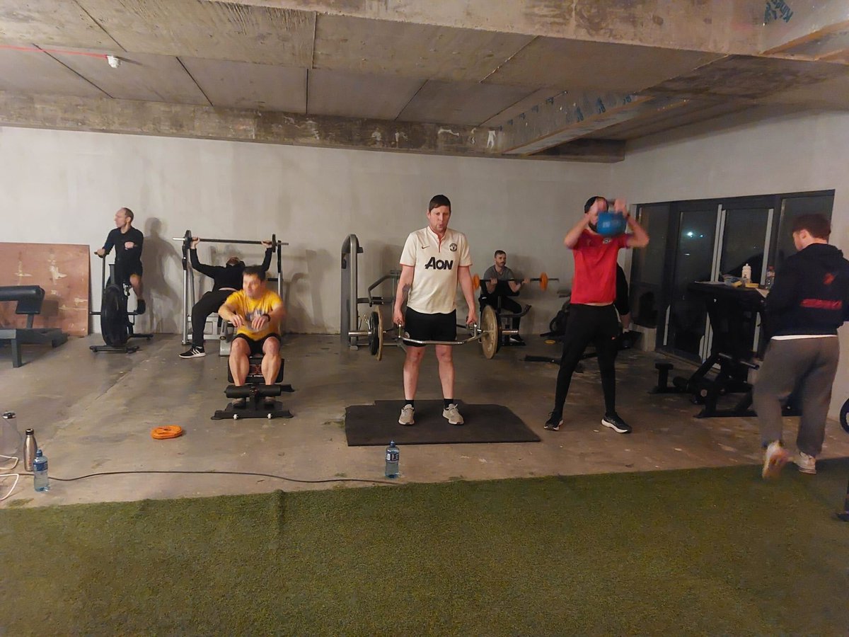 Week 3 of the Balance in Motion took place last night with @LuskunitedAFC discussing alcohol and cocaine use and its affects on the body with the #Northdubrdatf folowed by a gym session with @resolveFitnessLusk

#AskAboutAlcohol #HealthyIreland @healthyireland @northdublinrdtf