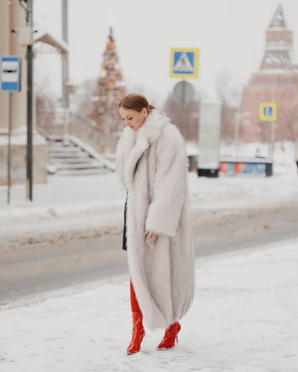 And I came to you
for peace
And I came to you
for gold
And I came to you
for lies
And you gve me fever
&amp; wisdom
&amp; cries
of sorrow
&amp; we’ll be here
the next day
the next day
&amp;
Tomorrow
~~~
Jim Morrison