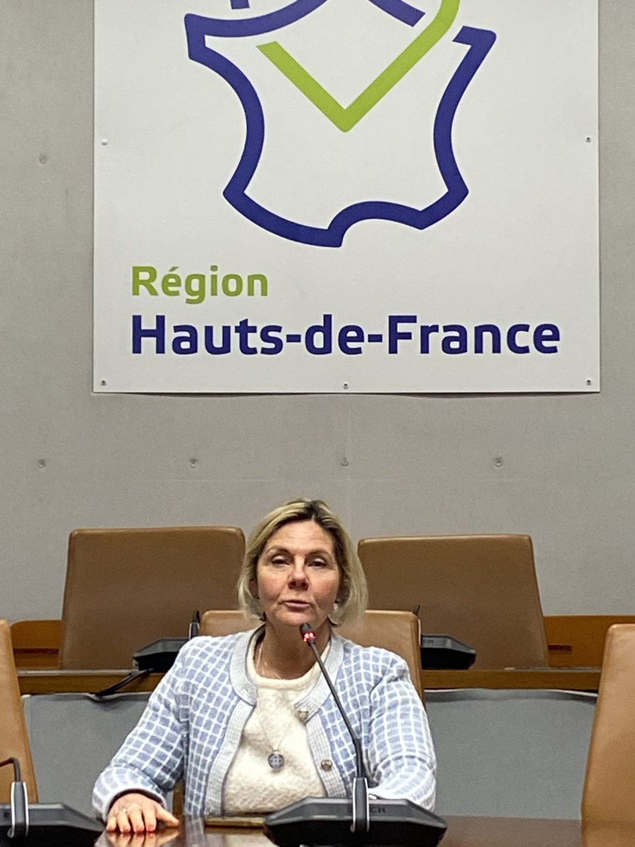 drobinoha59's tweet photo. ✅ Commission Affaires sociales et familiales en mode visio et présentiel en direct de la @region_hautsdefrance.
✅ Santé, Formations Sanitaires et Sociales, Solidarités, Vie associative, … délibérations proposées aux votes lors des instances de la #regionhdf ! https://t.co/DIK28XI08t