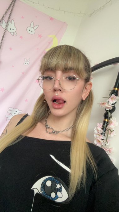 Morning dolls ꨄ https://t.co/3OhHaMV2oY