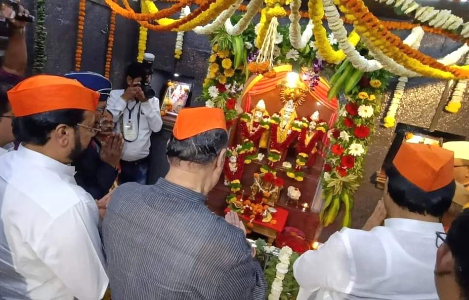 AjitPawarSpeaks's tweet photo. आज जुन्नर तालुक्यातील नारायणगाव येथे श्रीराम मंदिरास भेट देऊन प्रभू श्रीरामांचे मनोभावे पूजन करून दर्शन घेतले. https://t.co/NrE06bpaRF