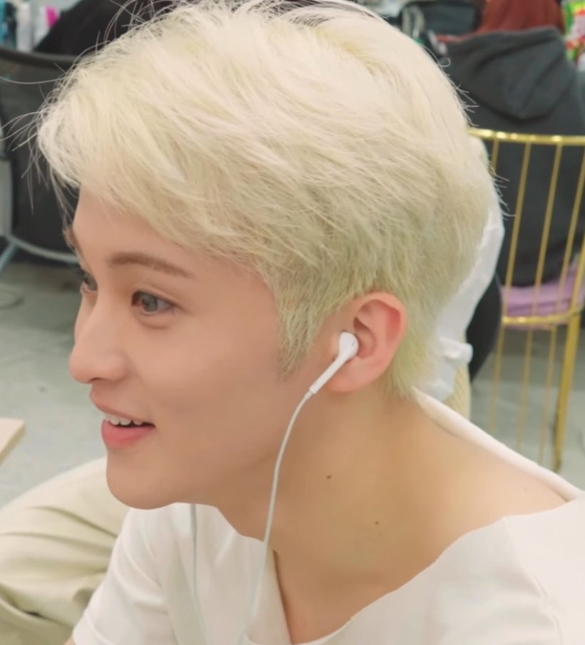 merlynsie's tweet photo. พี่ฝรั่งจ๋าามากมาก ㅠㅠ หนุ่มแคนาดาของพ่อเรา https://t.co/RVcxTz8h4U