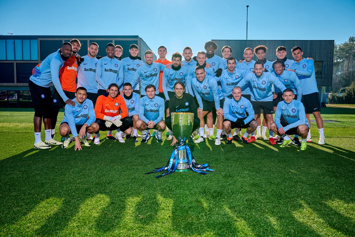 La 🏆 è al sicuro🖤💙

#ForzaInter #SupercoppaItaliana