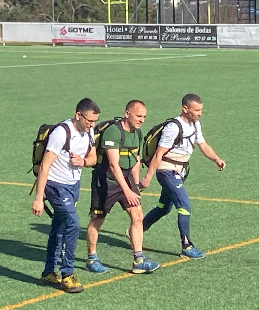 BRIF_PINO's tweet image. Hoy en nuestra base estamos realizado la prueba de la mochila.
Si no la pasas te vas para casa.
#packtest  #20kg #menosde45minutos #4800m #excluyente #Brif #pruebaanual