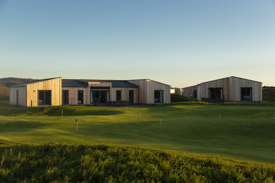 Sie planen eine Herren Golfreise? Meine Idee 🤔 eine Dundonald Lodge 6 Bed room Lodge in Ayrshire an der Westküste und es kommt noch besser mit eigenem Putting Grün😀

#Dundonald#Ayrshire#Golfscotland.de#Golfscotland.ca#Golfscotland.ch#Golfscotland.se#Golfscotland.at