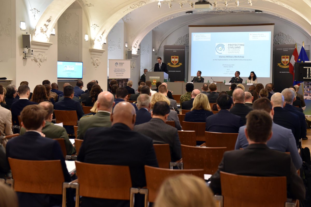 Limiting the impact of #ExplosiveWeapons on civilians has never been more urgent! To that end, we are proud to host the first EWIPA Military Workshop in Vienna, uniting 40+ Signatory States, @UN, @ICRC, regional organisations and civil society to implement the #EWIPA Declaration.