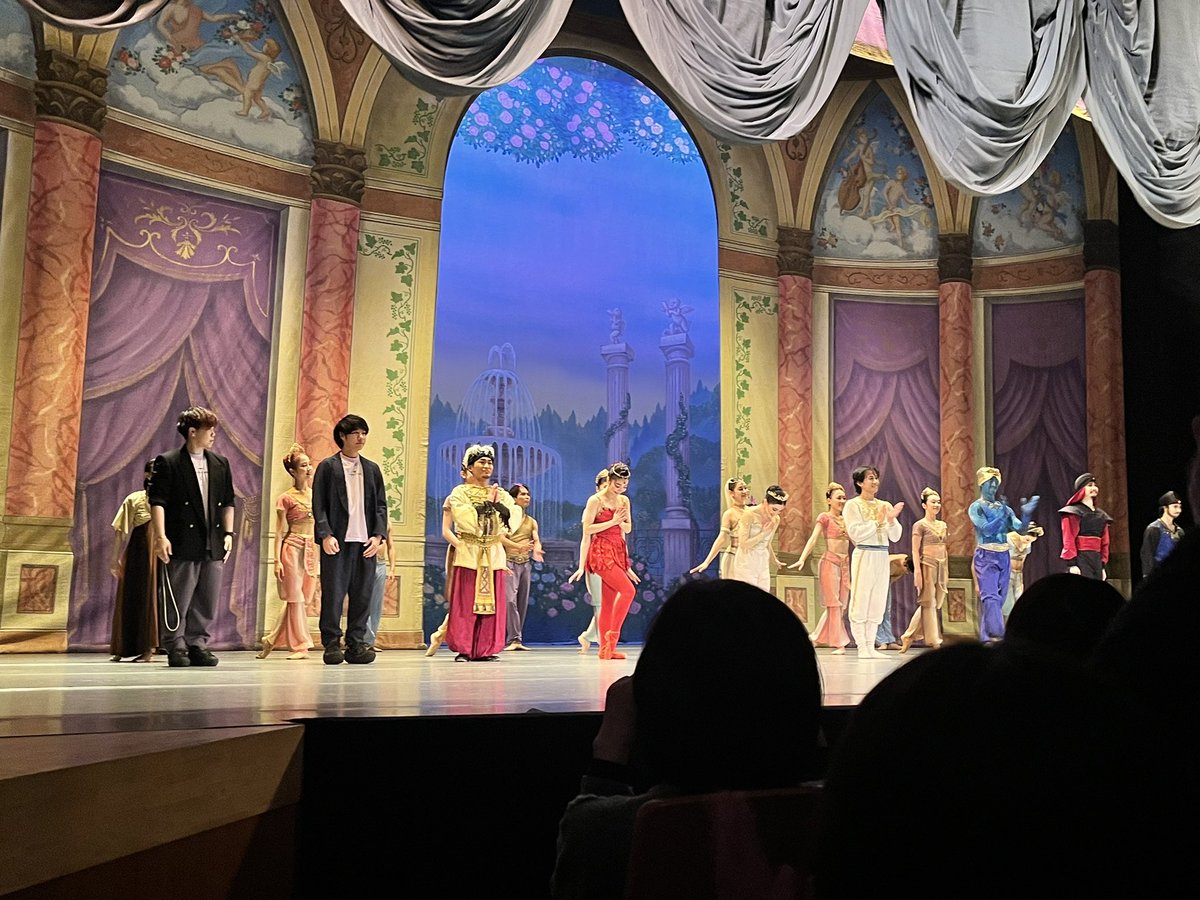 bulan_221's tweet photo. ヤマカイ、ネレアさんのバレエ公演アラジン -THE BALLET SHOW-
クスッと笑えて、美しく、そしてダイナミックで、とても楽しかったです！
久しぶりにプロの公演を九州で観ることができて嬉しかったです🩰
バレエの公演を観て「楽しかった」という感想が出ることが新鮮！
次も行きたい💕
#バレエを広める https://t.co/eRz8Z2k7Cw