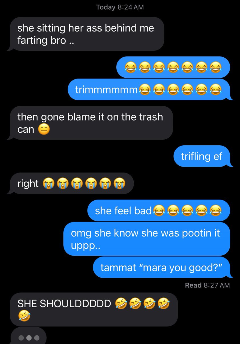 yall why df the teacher sitting behind mara pooting 😂😂😂😂😂😂😂😂