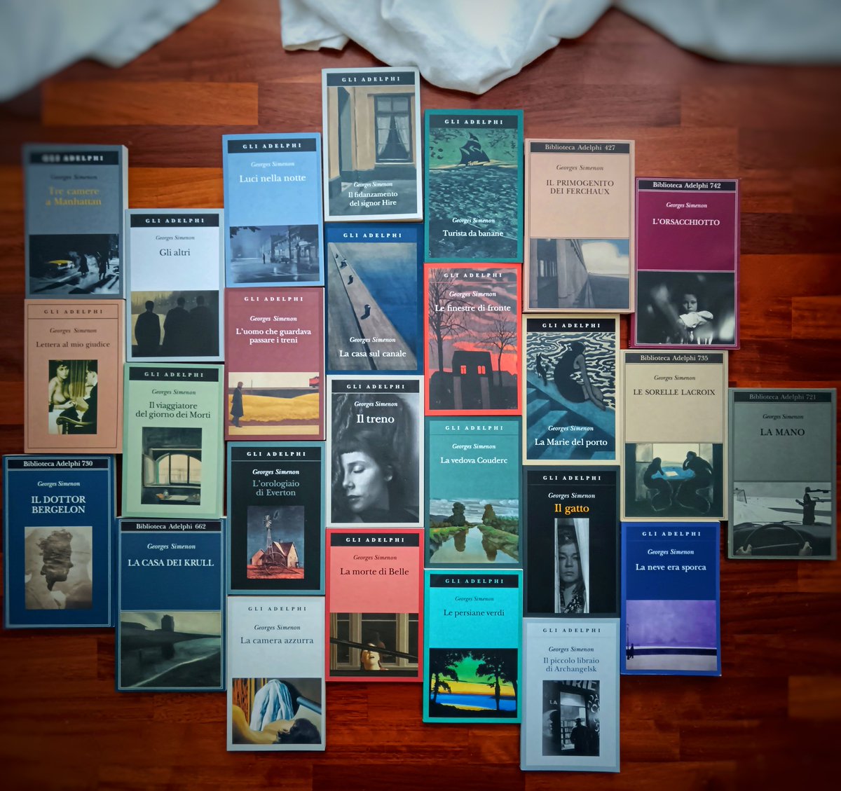 stazzonata's tweet image. Passione #Simenon 
#Adelphi