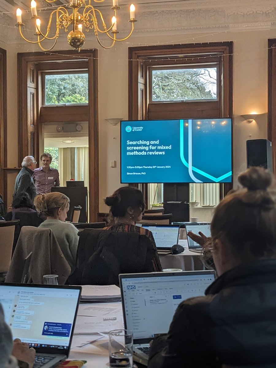 alittlebitofLiz's tweet photo. Next up on @uniofexeHLS Mixed-method #SystematicReview CPD course: Dr Simon Briscoe talking about searching and screening methods. https://t.co/Lg620Rxn0K