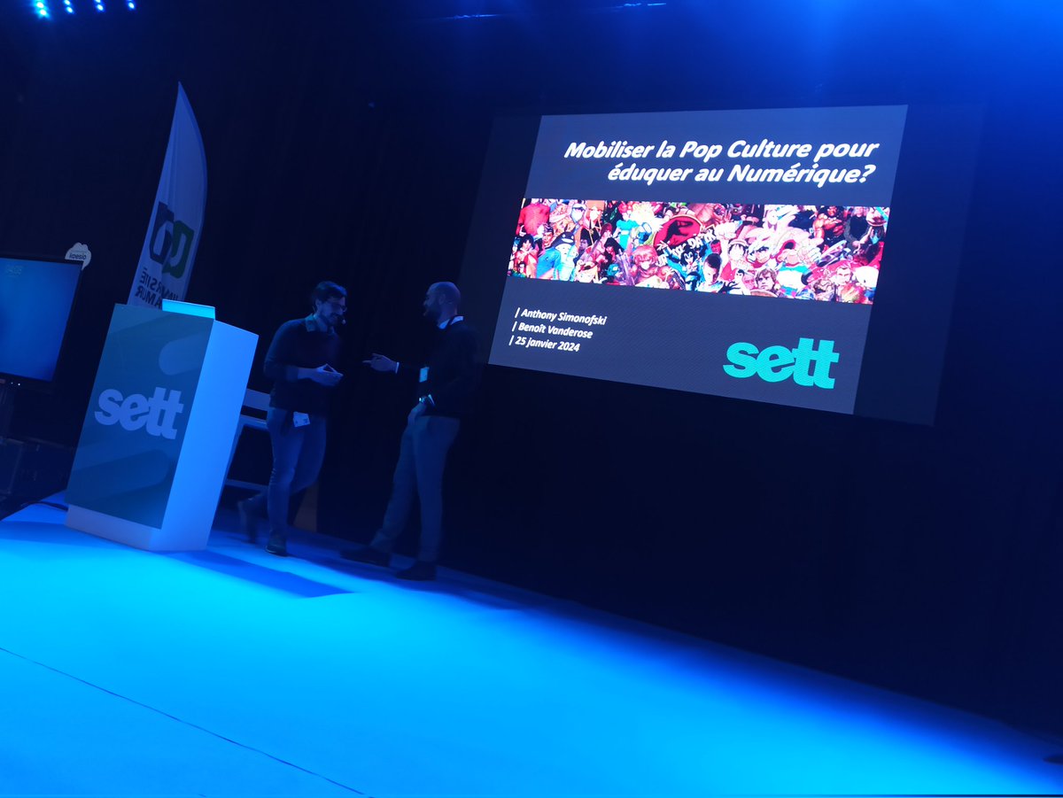 HenryJulie's tweet photo. @bvdose et @ASimonofski présentent pop-code, leur podcast qui mobilise la pop culture pour éduquer au numérique #sett2024 - l'@UNamur et le @NADI_institute a des talents 😉 https://t.co/kDOaZNtTig