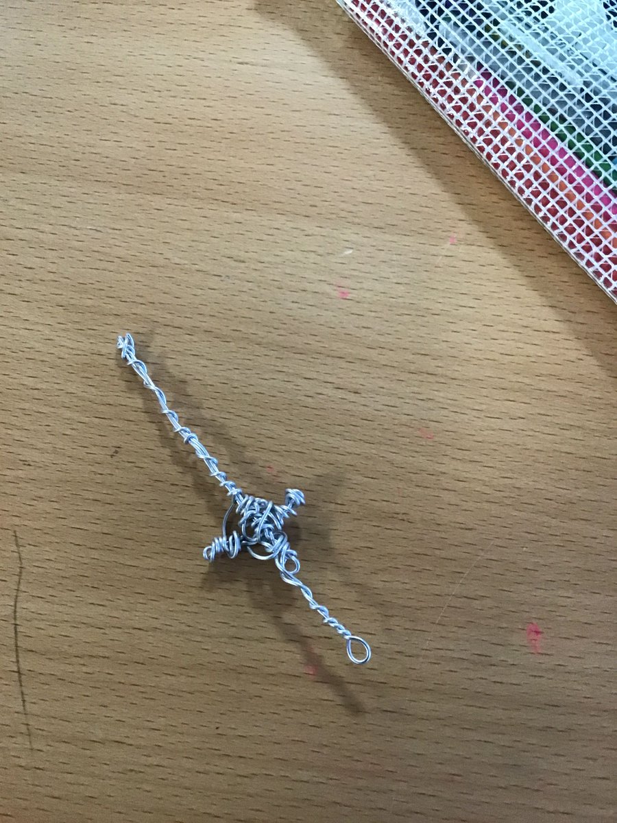 bh_primary's tweet photo. This week, the children have enjoyed exploring the wire art sculptures of Pietro D'Angelo. They then created their own sculptures inspired by his work. #Dimensionscurriculum #Art #Year6 #wireart https://t.co/eNuuI7dXa1