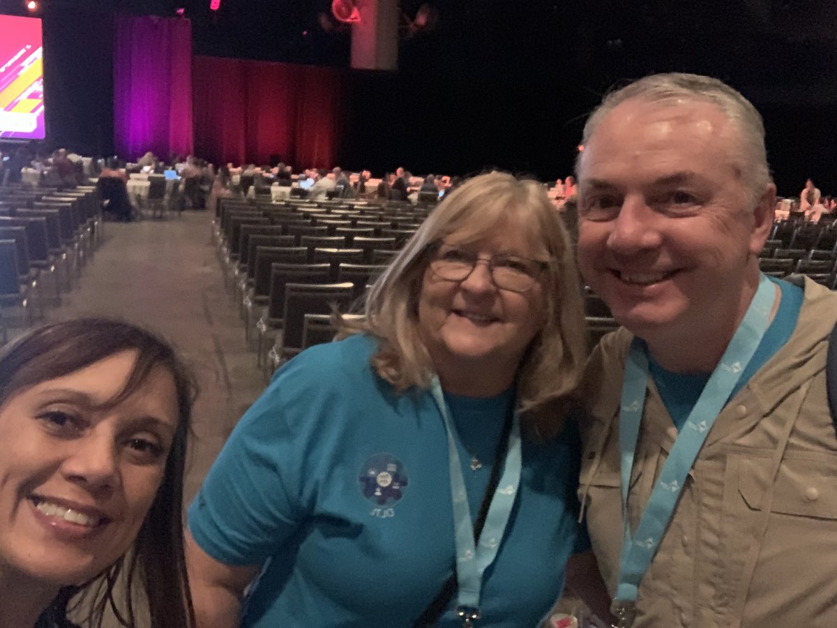 Jeanne Wright, NBCT (@teachjwright) on Twitter photo Look who we ran into at #FETC2024 <a href="/lmhoskin/">Laura Hoskin</a> <a href="/edtechmatt/">Matt Kuhn PhD</a> right before our AI keynote <a href="/MelissaLynCarr/">Dr. Melissa Carr</a> we are so thankful for our experience🩷 <a href="/volusiaschools/">Volusia County Schools</a> is on the way to 2024 with tech Look who we ran into at #FETC2024 <a href="/lmhoskin/">Laura Hoskin</a> <a href="/edtechmatt/">Matt Kuhn PhD</a> right before our AI keynote <a href="/MelissaLynCarr/">Dr. Melissa Carr</a> we are so thankful for our experience🩷 <a href="/volusiaschools/">Volusia County Schools</a> is on the way to 2024 with tech