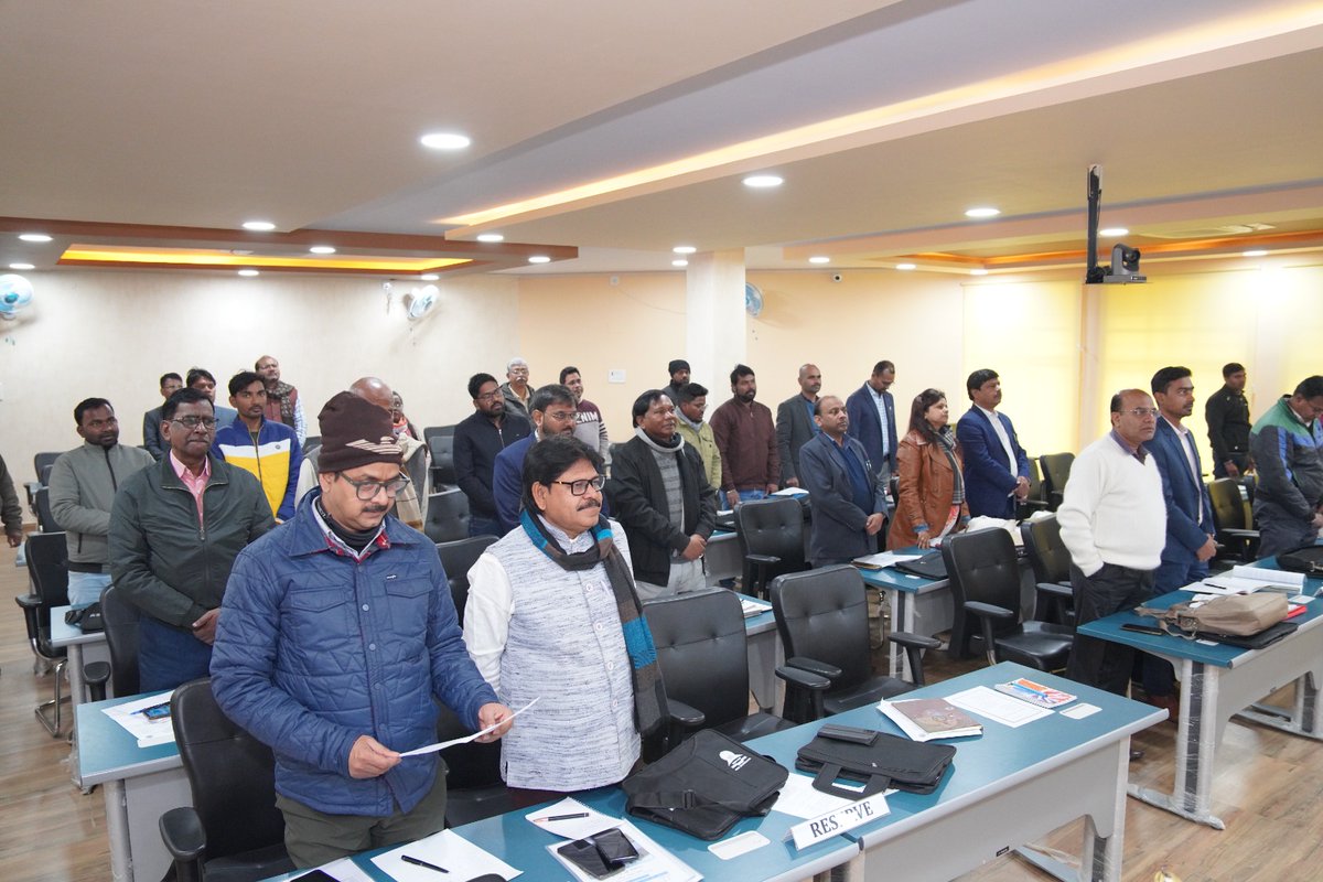 jswmrdd's tweet photo. WDC-PMKSY योजना का एक दिवसीय कार्यशाला SIRD रांची में दिनांक 24.1.2024 को संपन्न हुआ।कार्यशाला में 30 परियोजनाओं से किर्यान्व्यन एजेंसी ने भाग लिया। कार्यशाला में Ridge to Valley तक Saturation mode में कार्य करने हेतु तकनिकी जानकारी जलछाजन मिशन के विशेषज्ञों के द्वारा दिया गया। https://t.co/Z0UCRqkzDj