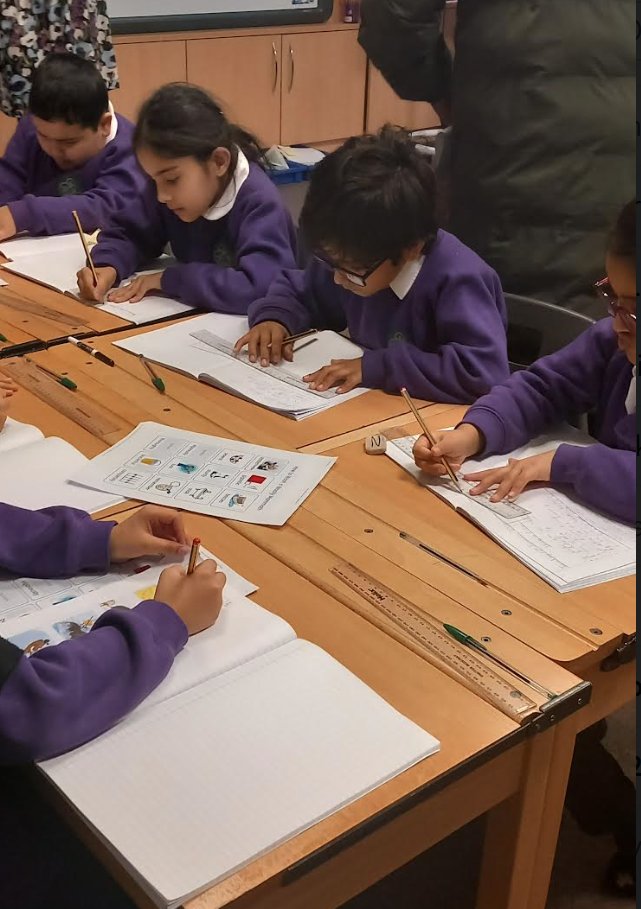 Ladypool Primary 🧡 tweet media