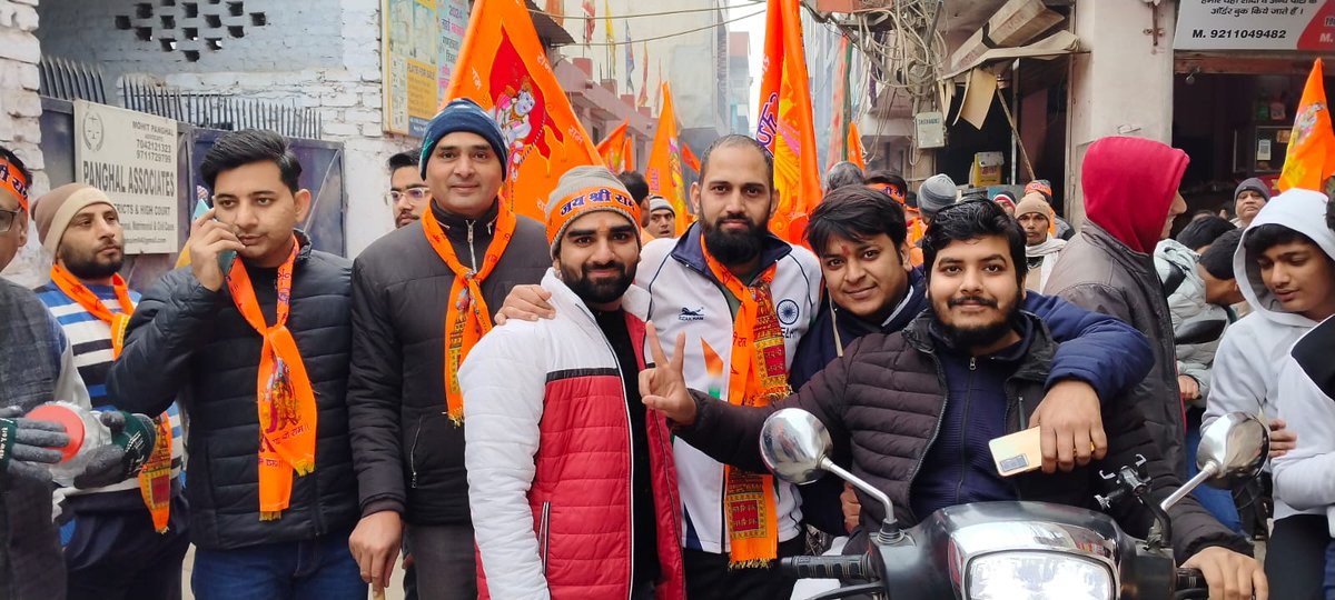 connectwithvp's tweet photo. 🚩❤️
जय श्री राम🚩
Jai Bajrang Bali🙏🚩
#NitishKumar #RepublicDay
#HTFVLW #INDvsENG
#AdaniRisesAgain #Fighter #Shame_On_MP_Police
#EmmanuelMacron https://t.co/SOUK8hy37g