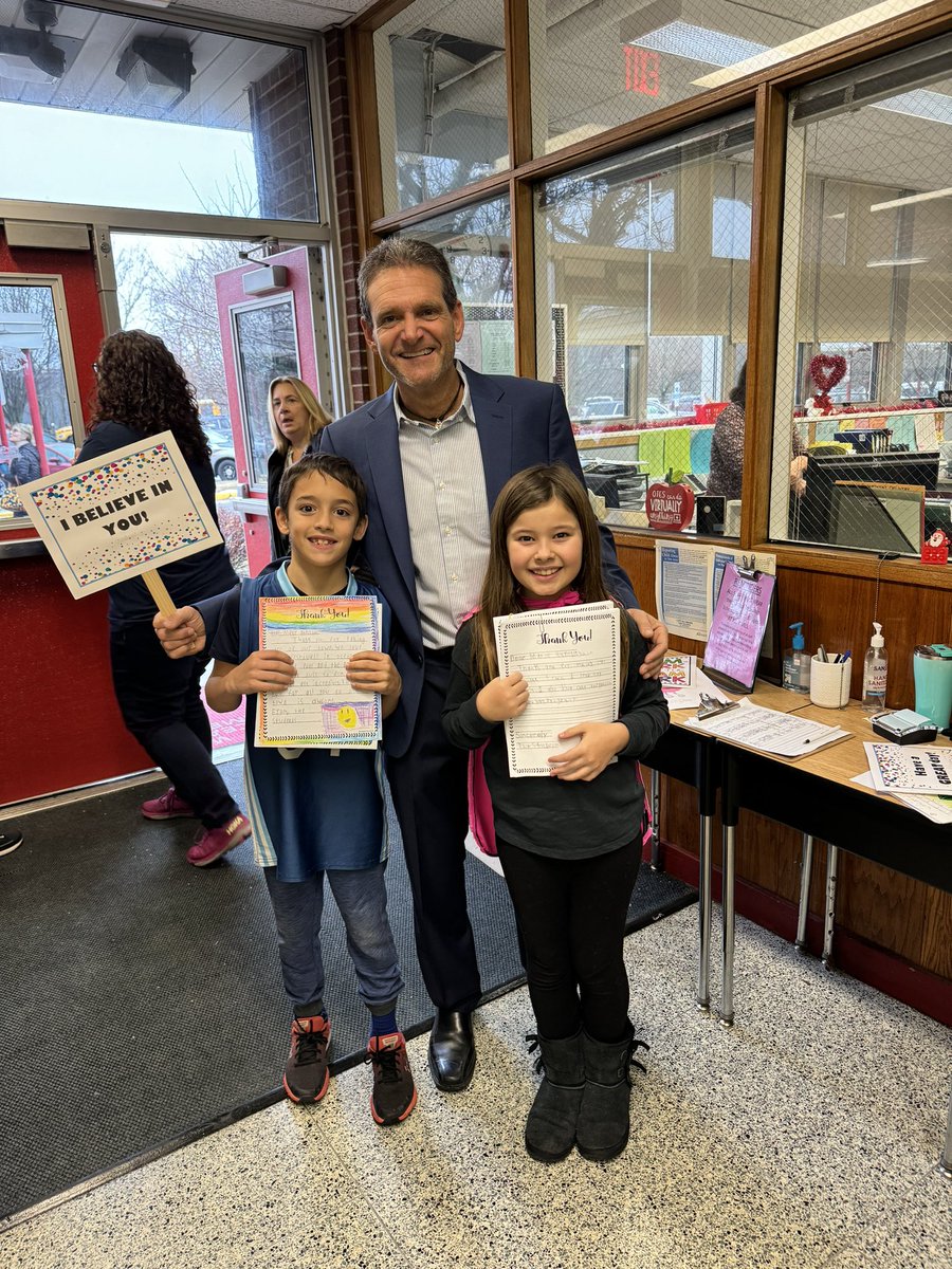 Samantha Wild Whalen tweet media