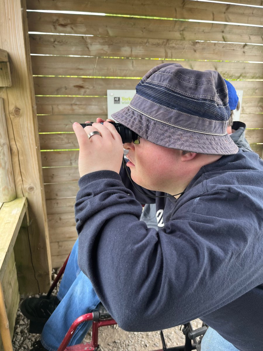 JennyruthW's tweet image. It's the @Natures_Voice Big Garden Bird Watch 26th - 28th January🐦
How many birds can you spot in your garden?
Bonus points if they're on any of our bird boxes or feeders😁

Click here to sign up: buff.ly/3OebEX1 
#RSPB #Birds #NestingBoxes