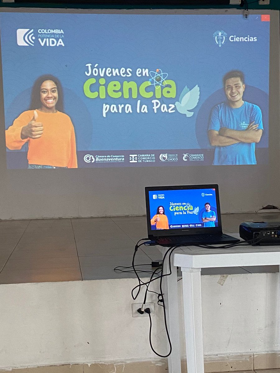 10Xthinking_Col's tweet image. "Innovación en Tumaco junto a @MincienciasCo y @tecnalia 💡🚀... Empoderando a jóvenes para gestionar la innovación en emprendimientos, ideas de negocio y prototipos. ✨🌊 #Innovación #Emprendimiento #Tumaco"