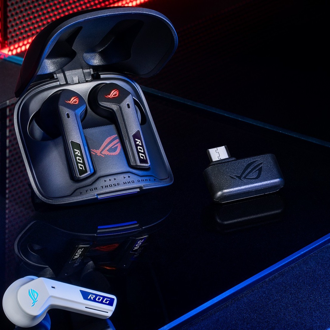 Discover the power of #ROGCetraTrueWireless SpeedNova earbuds with Bluetooth® for daily use and ROG SpeedNova 2.4 GHz wireless technology for lightning-fast, ultra-low latency audio during intense gaming sessions. 
Which color will you choose? 
#ROGPeripheral