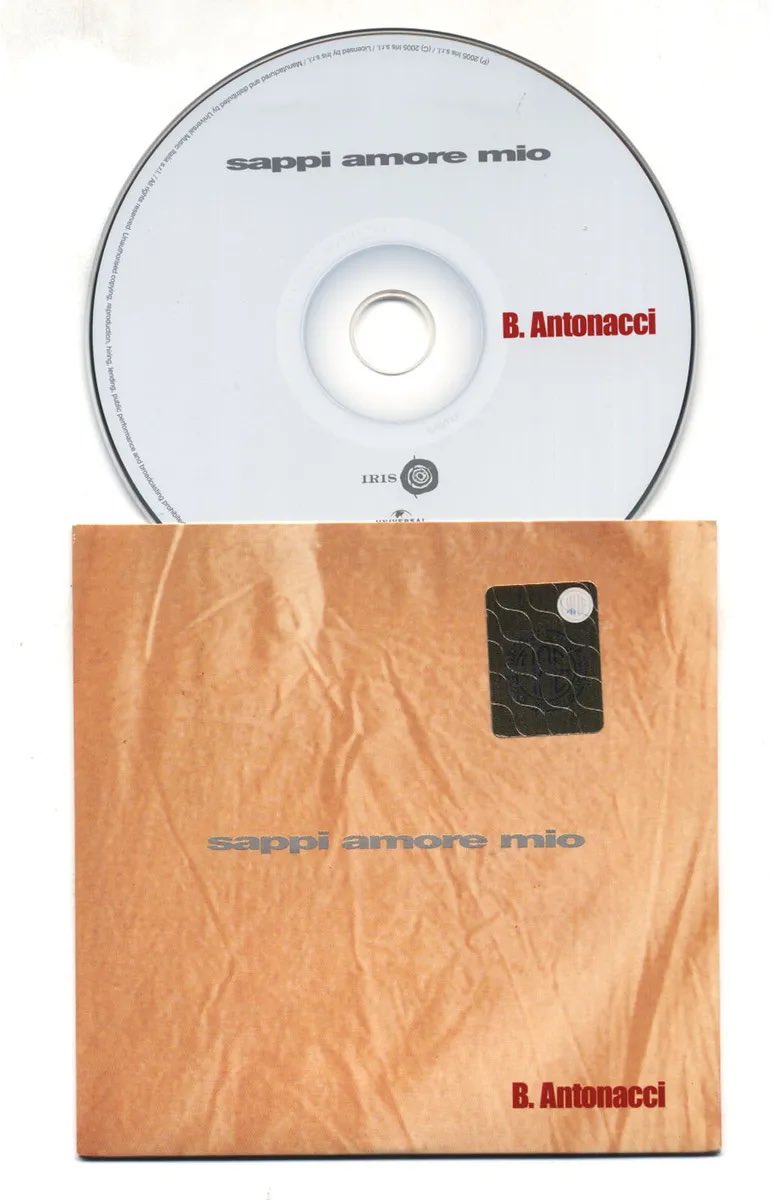 Davide__82's tweet image. Il 25 gennaio 2005 “Sappi Amore Mio” fu estratto come primo singolo discografico dall'album Convivendo - Parte II scritto da @BiagioAntonacci e co-prodotto insieme a Steve De Maio.. in radio ottenne un successo incredibile #biagioantonacci