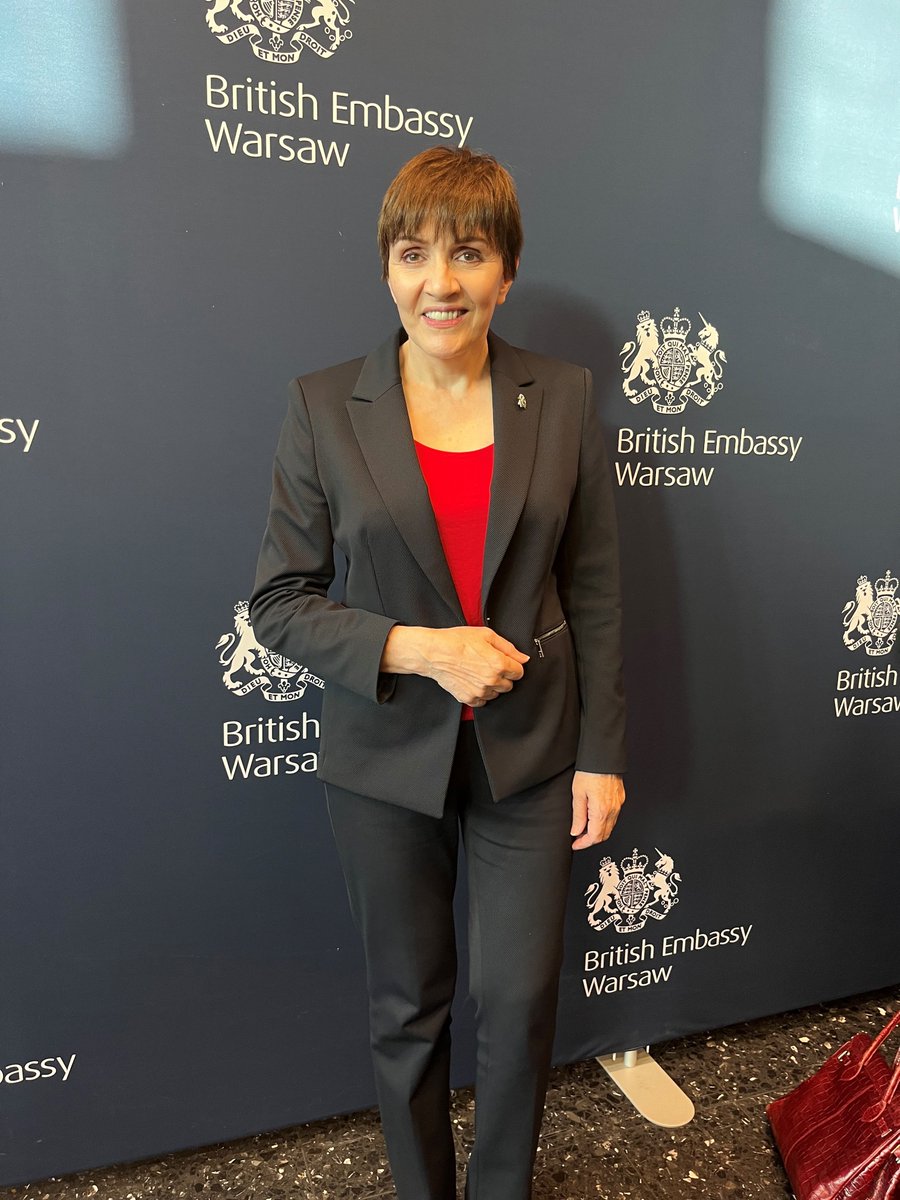 pfkrural's tweet photo. Julie recently represented The Institute of Agricultural Management at a workshop for women in agri-tech at the British Embassy in Warsaw. The event saw women from Ukraine, Poland and the UK discuss their experience, and views on the future of agriculture in Europe. 🚜 https://t.co/ebxiZkZ2qJ