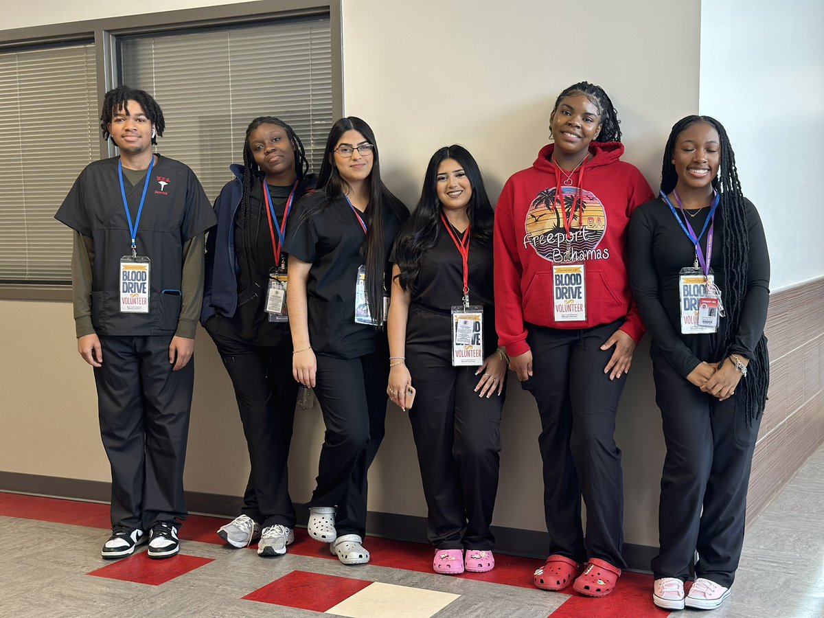 CrosbyISD_CTE's tweet image. Crosby ISD CTE students are working with Gulf Coast Regional Blood Center to save lives #savelifes #commitforlife #CTE #Crosbyisd