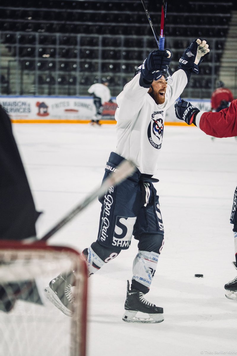 De la 𝐛𝐨𝐧𝐧𝐞 𝐡𝐮𝐦𝐞𝐮𝐫 aujourd’hui à l’entraînement 😁

Des joueurs sûrement excités à l’idée de vous revoir demain dans une patinoire encore une fois à 𝐠𝐮𝐢𝐜𝐡𝐞𝐭𝐬 𝐟𝐞𝐫𝐦𝐞́𝐬 ! 🔥