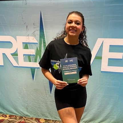 Congratulations to Danica G., who competed at Revive Dance Competition and placed 9th overall in solo for Seniors. She won Elite Honored Dancer, earning a spot to compete at Nationals! All while studying for final exams and starting the new semester! 👏🥇