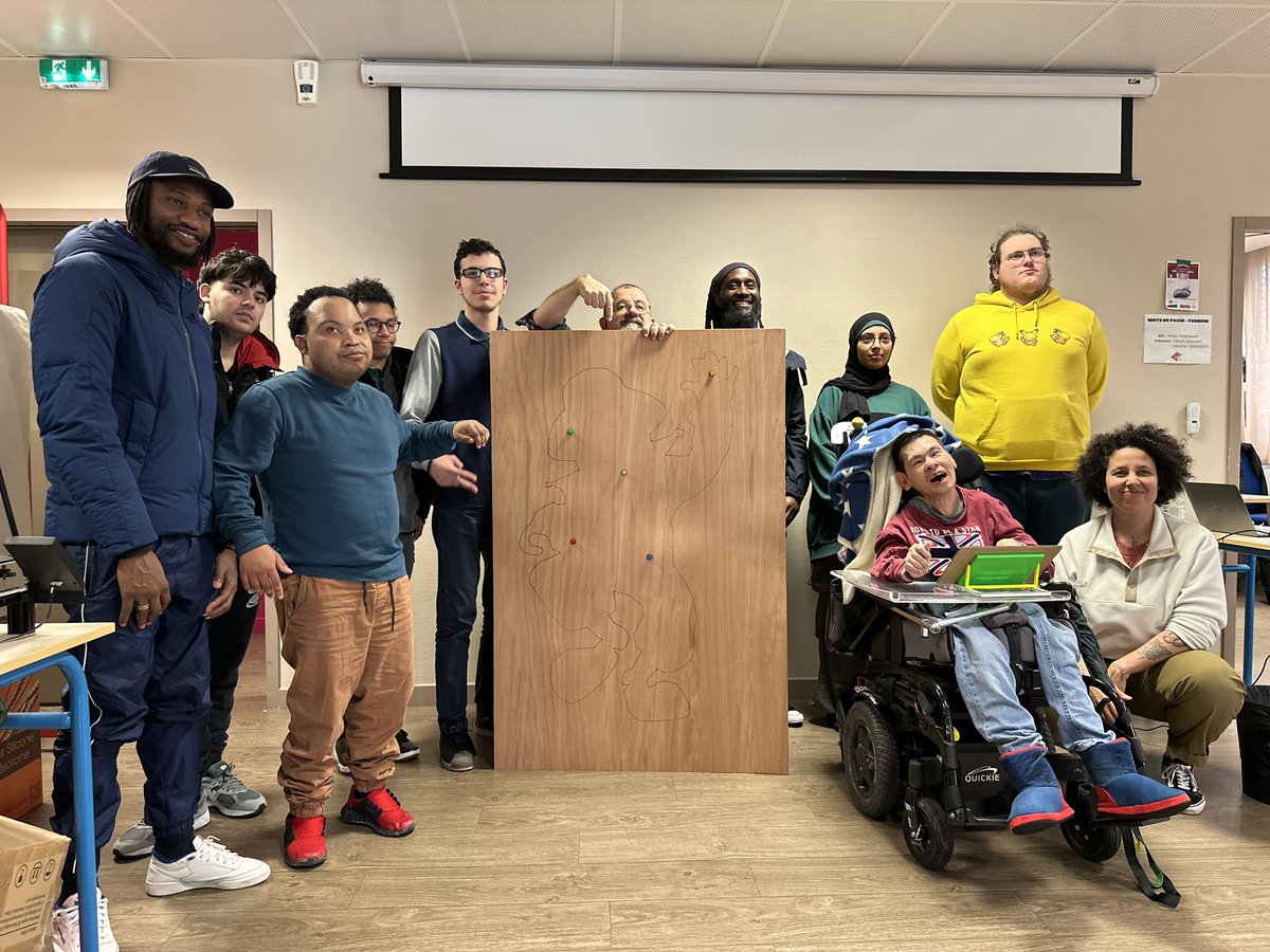 LaFabNum 🕹 tweet media